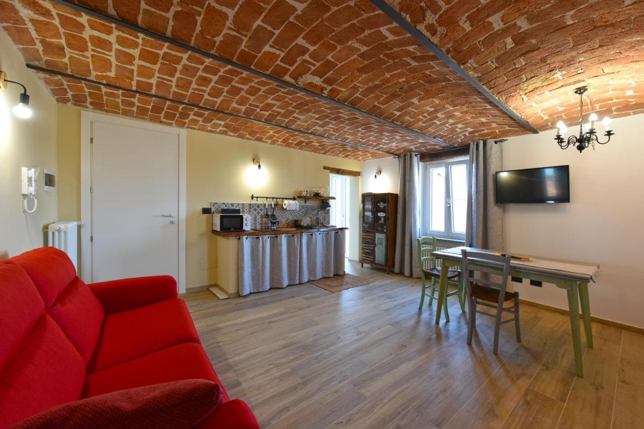 Ferienwohnung Casa Valentina 1902 Montegrosso dʼAsti Exterior foto